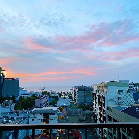 The Base Seaview Holiday Inn باتايا الغرفة الصورة